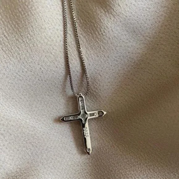 NEW CROSS 925 STERLING SILVER DIAMOND NECKLACE, NICE NECKLACE, CUTE NECKLACE - Picture 5 of 6